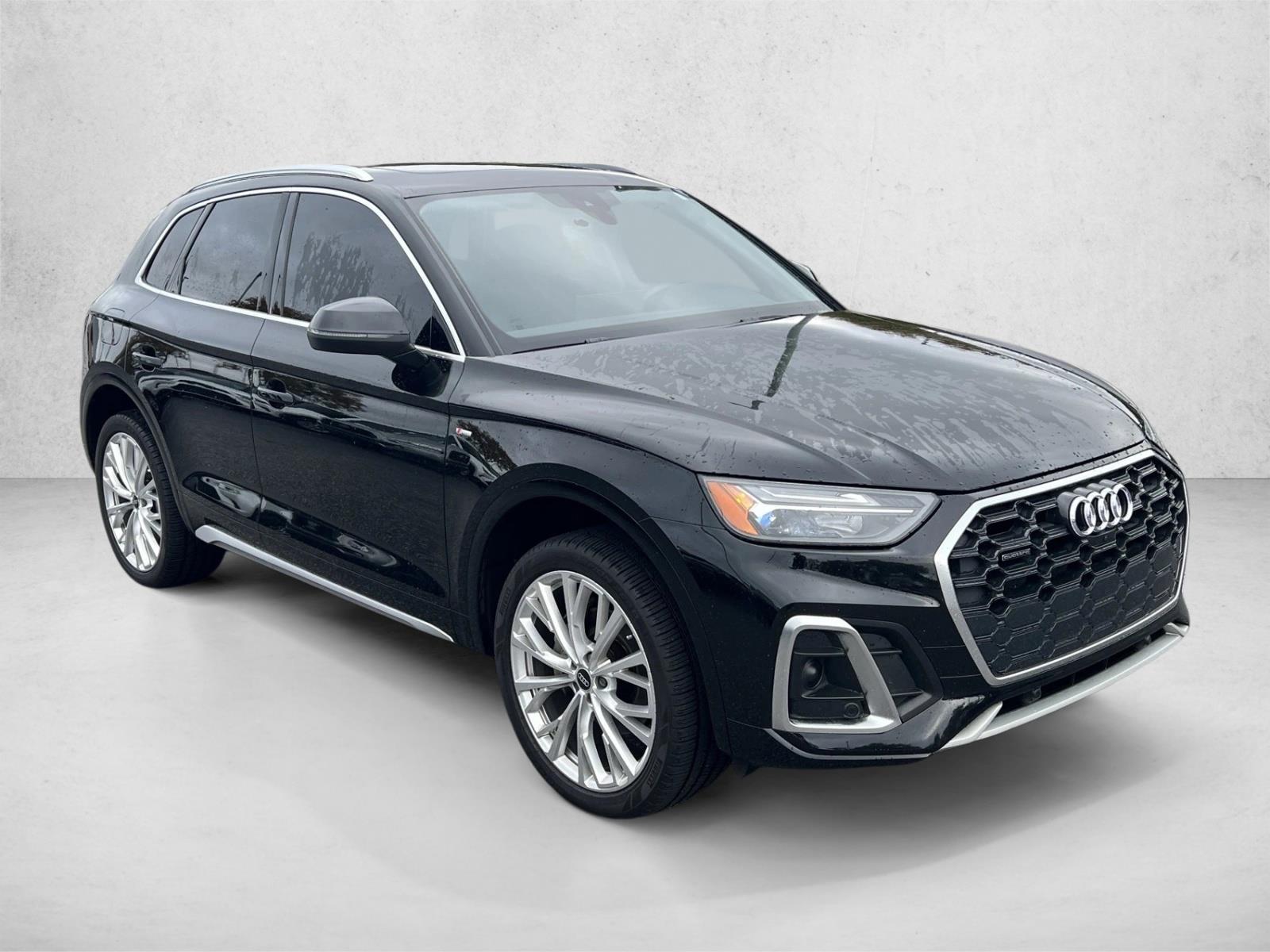 2023 Audi Q5 45 S line Premium photo 3