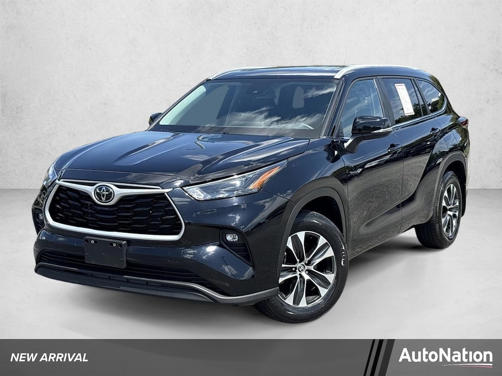 Certified 2026 Toyota Highlander XLE SUV