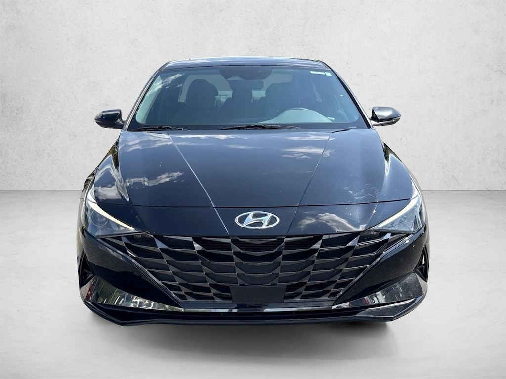 Used 2022 Hyundai Elantra SEL Sedan