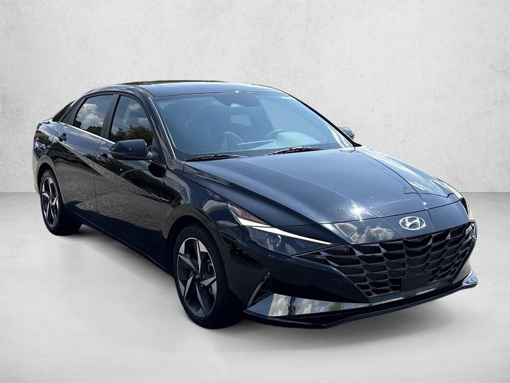 Used 2022 Hyundai Elantra SEL Sedan