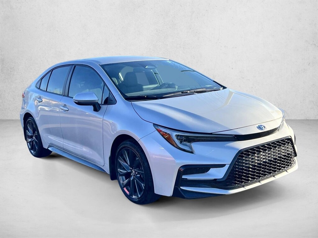 Used 2024 Toyota Corolla SE Sedan