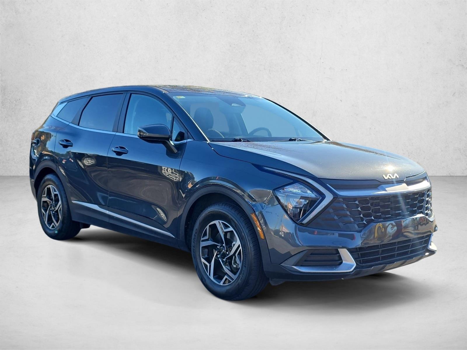 2023 Kia Sportage LX photo 3