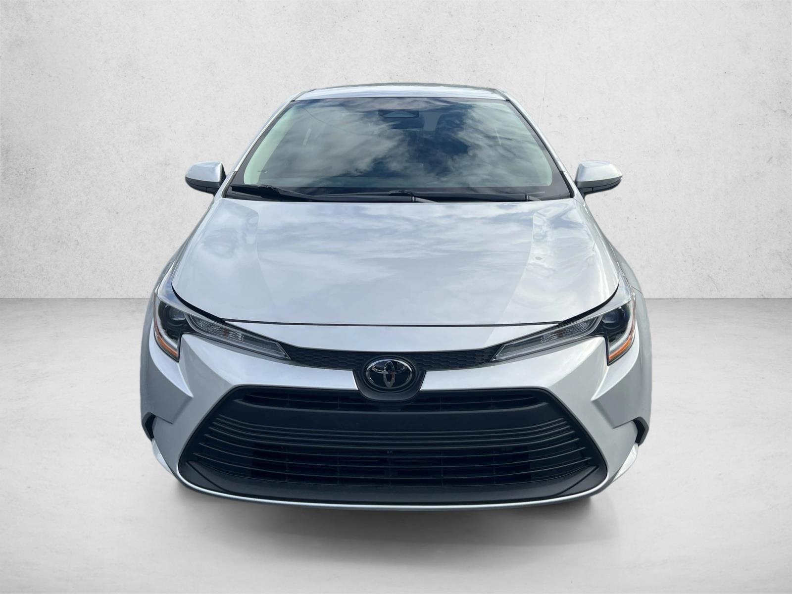 2024 Toyota Corolla LE photo 2