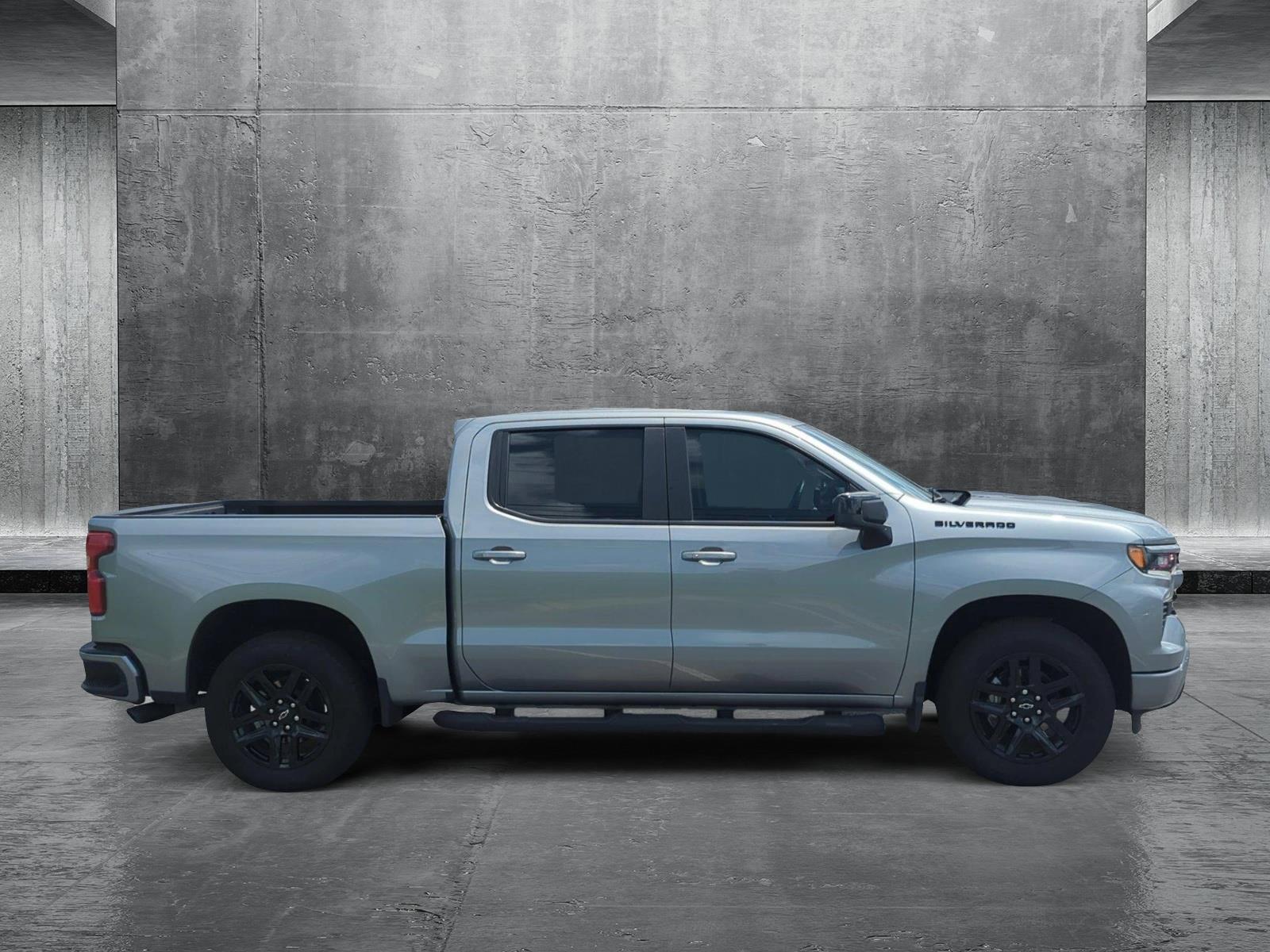 2024 Chevrolet Silverado 1500 RST photo 3