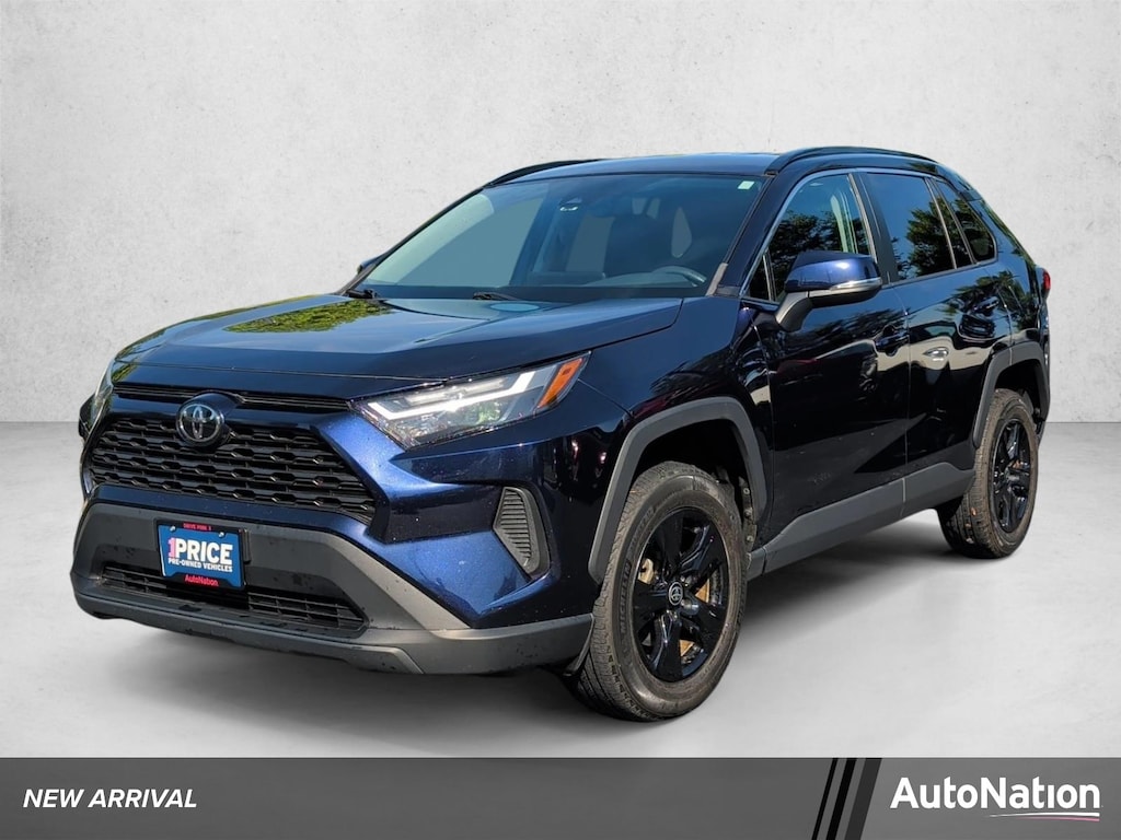 Used 2022 Toyota RAV4 XLE SUV