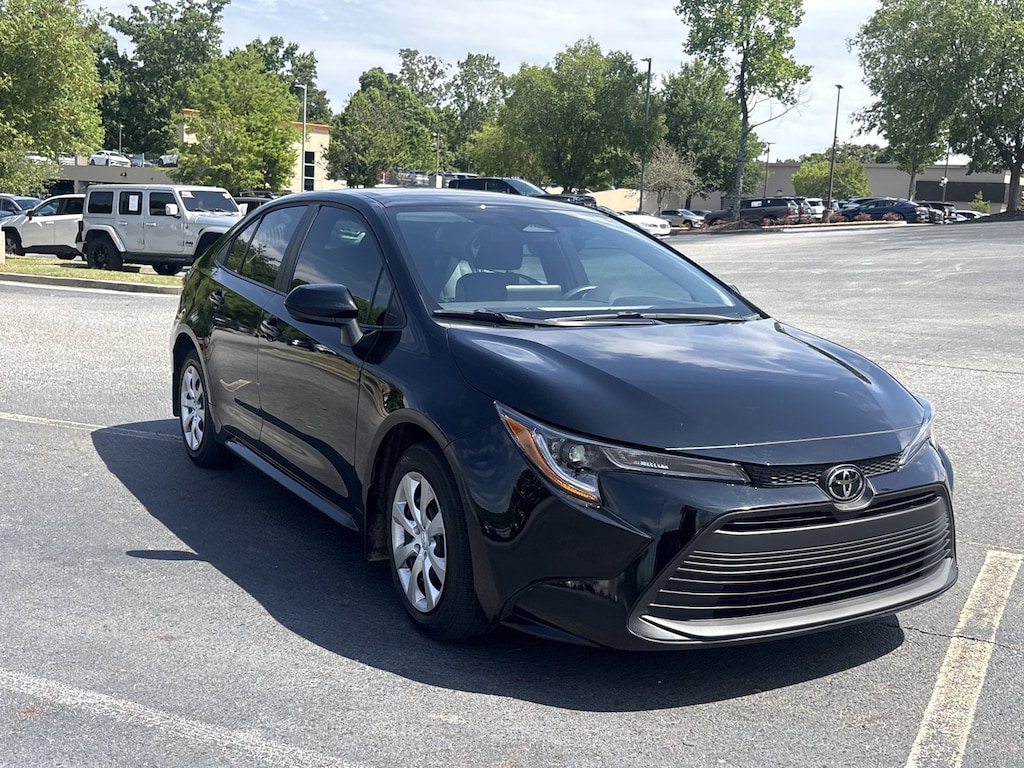 Used 2025 Toyota Corolla LE Sedan
