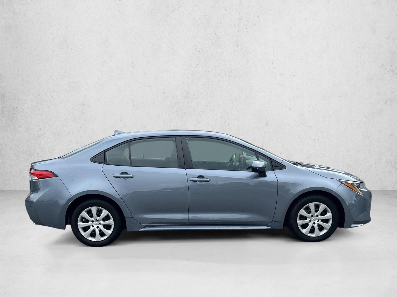 2024 Toyota Corolla LE photo 4