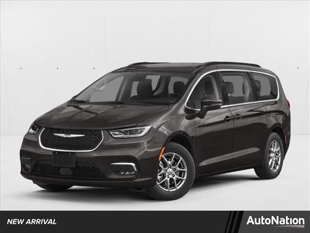 2022 Chrysler Pacifica Touring L's photo