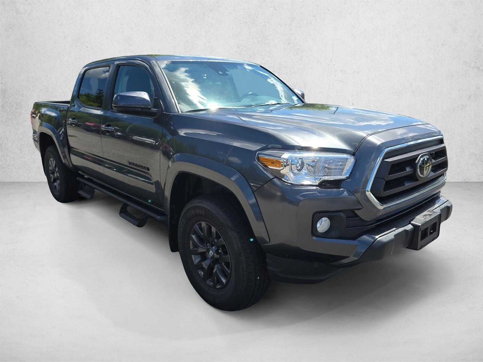 2023 Toyota Tacoma SR5 V6 photo 3