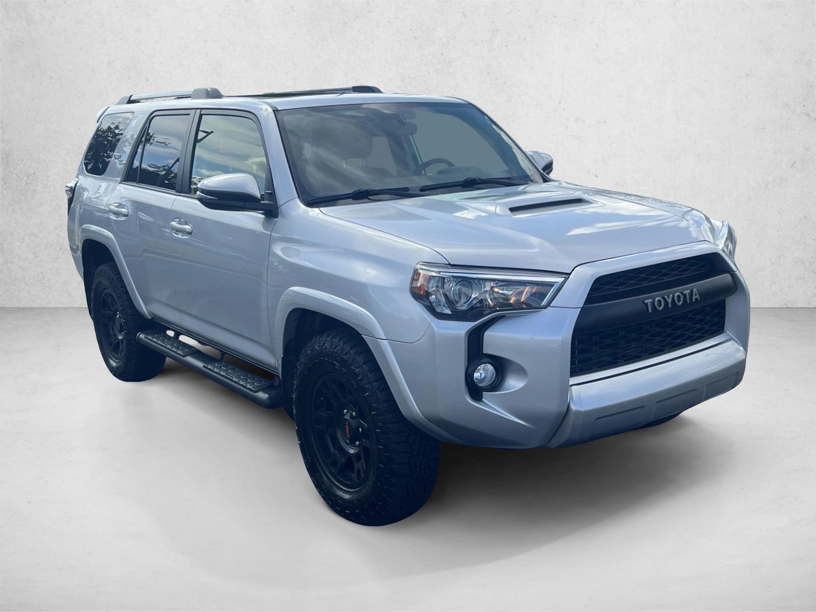 2017 Toyota 4Runner TRD Premium photo 3