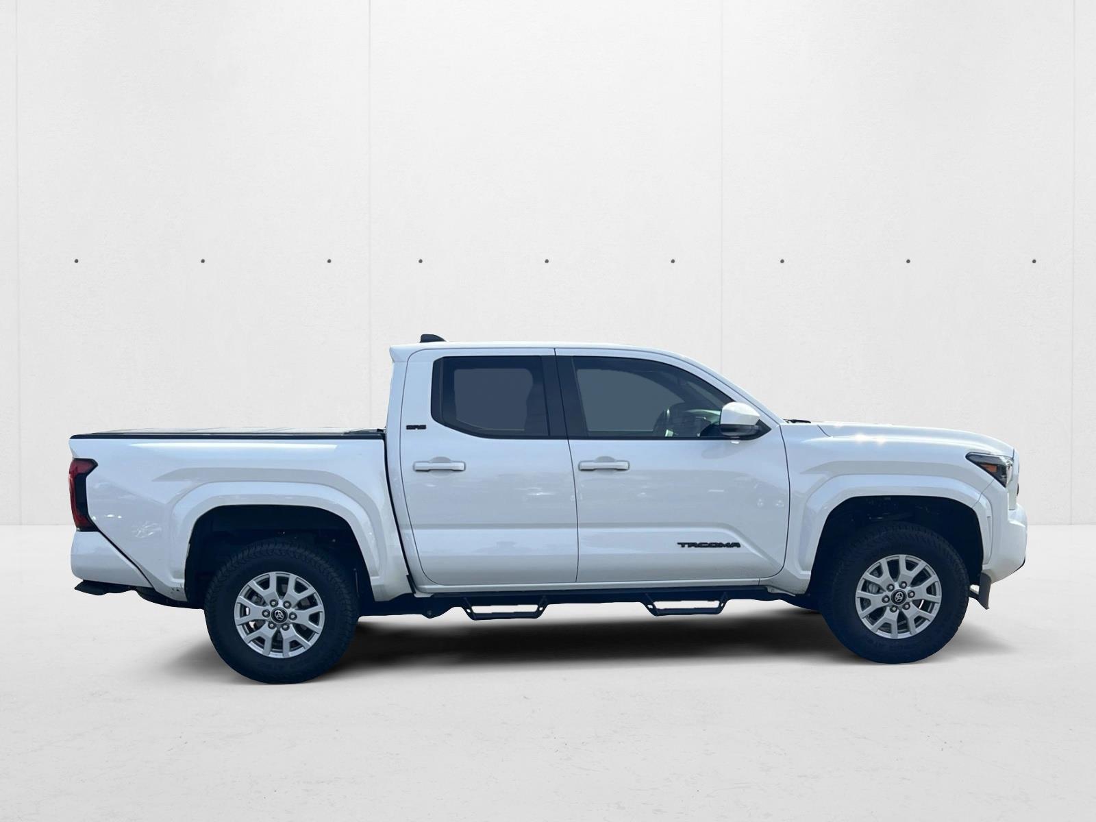 2024 Toyota Tacoma SR5 photo 4