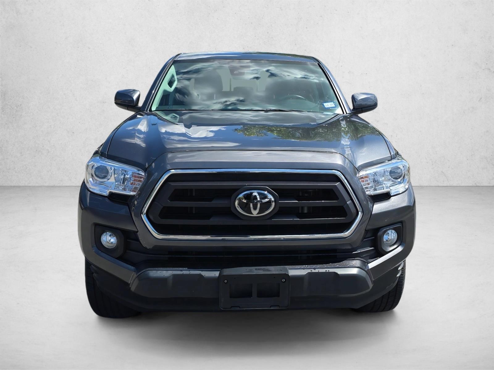 2023 Toyota Tacoma SR5 V6 photo 2