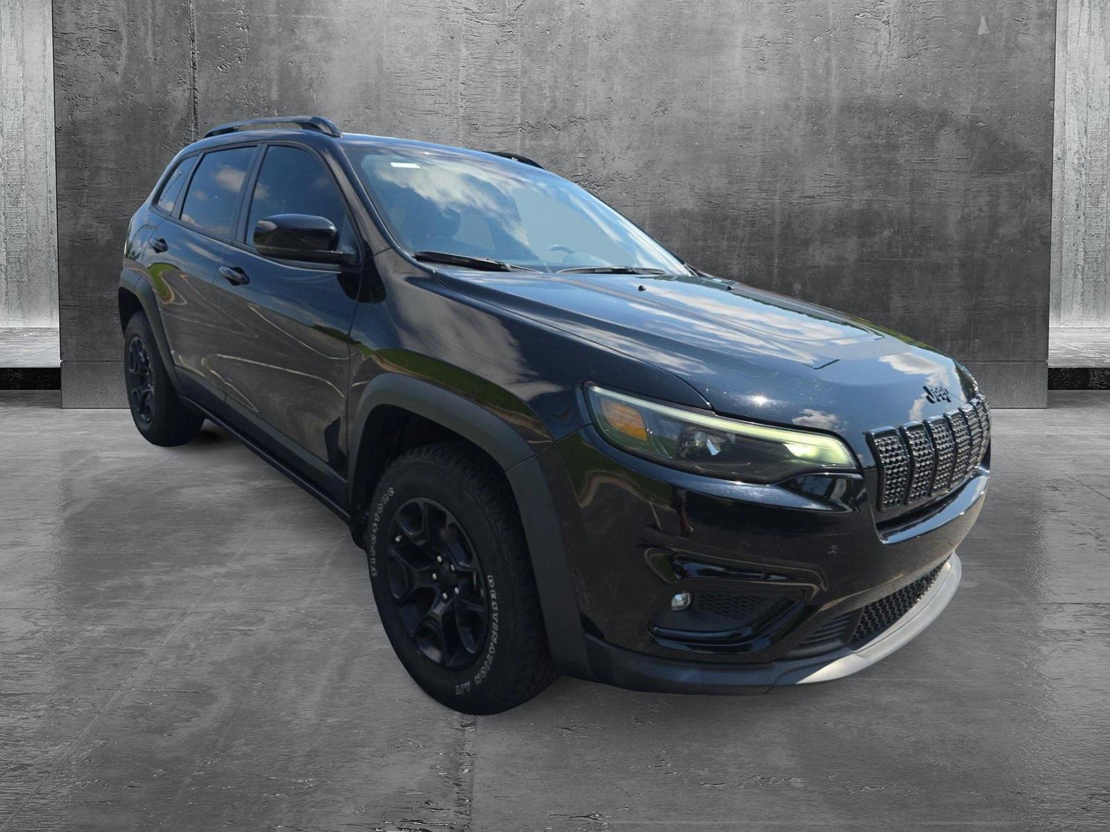 2022 Jeep Cherokee X photo 3