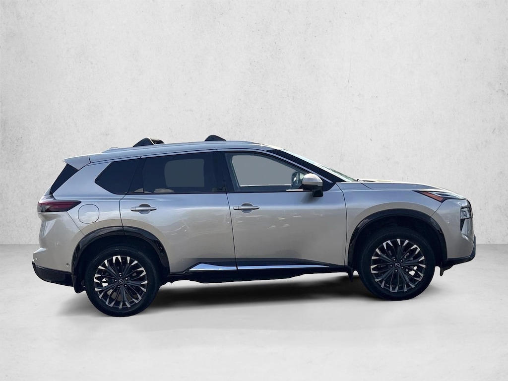 Used 2025 Nissan Rogue Platinum SUV
