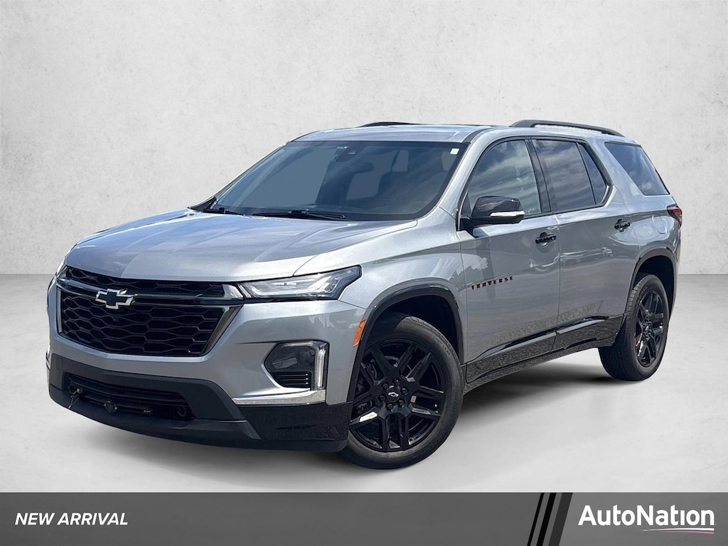 Used 2023 Chevrolet Traverse Premier SUV