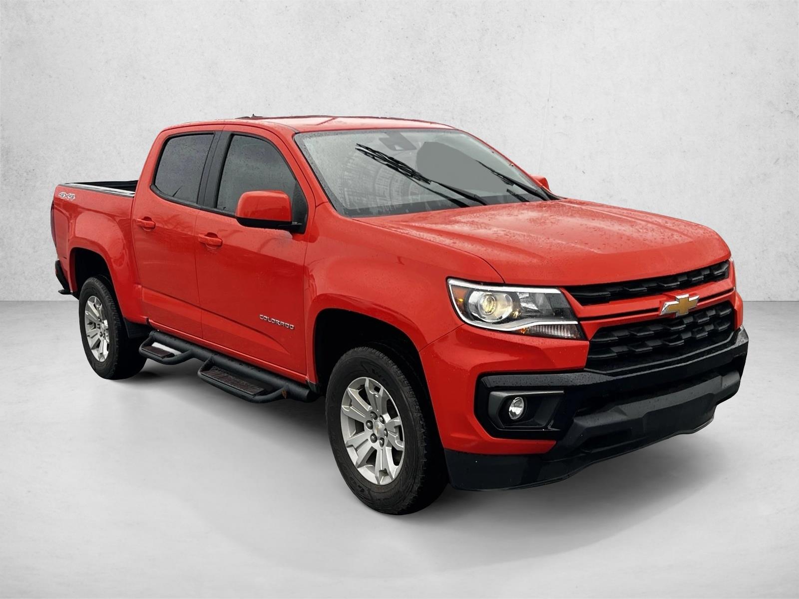 2021 Chevrolet Colorado LT photo 3