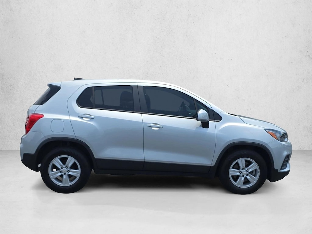 Used 2022 Chevrolet Trax LS SUV