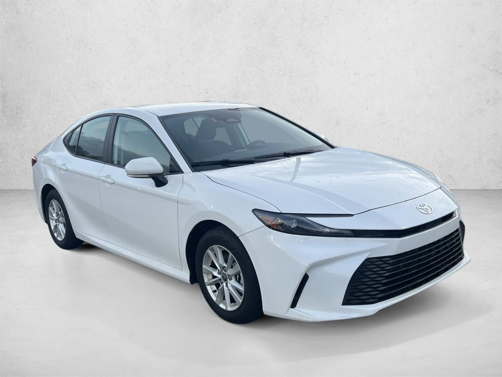 2025 Toyota Camry LE photo 3