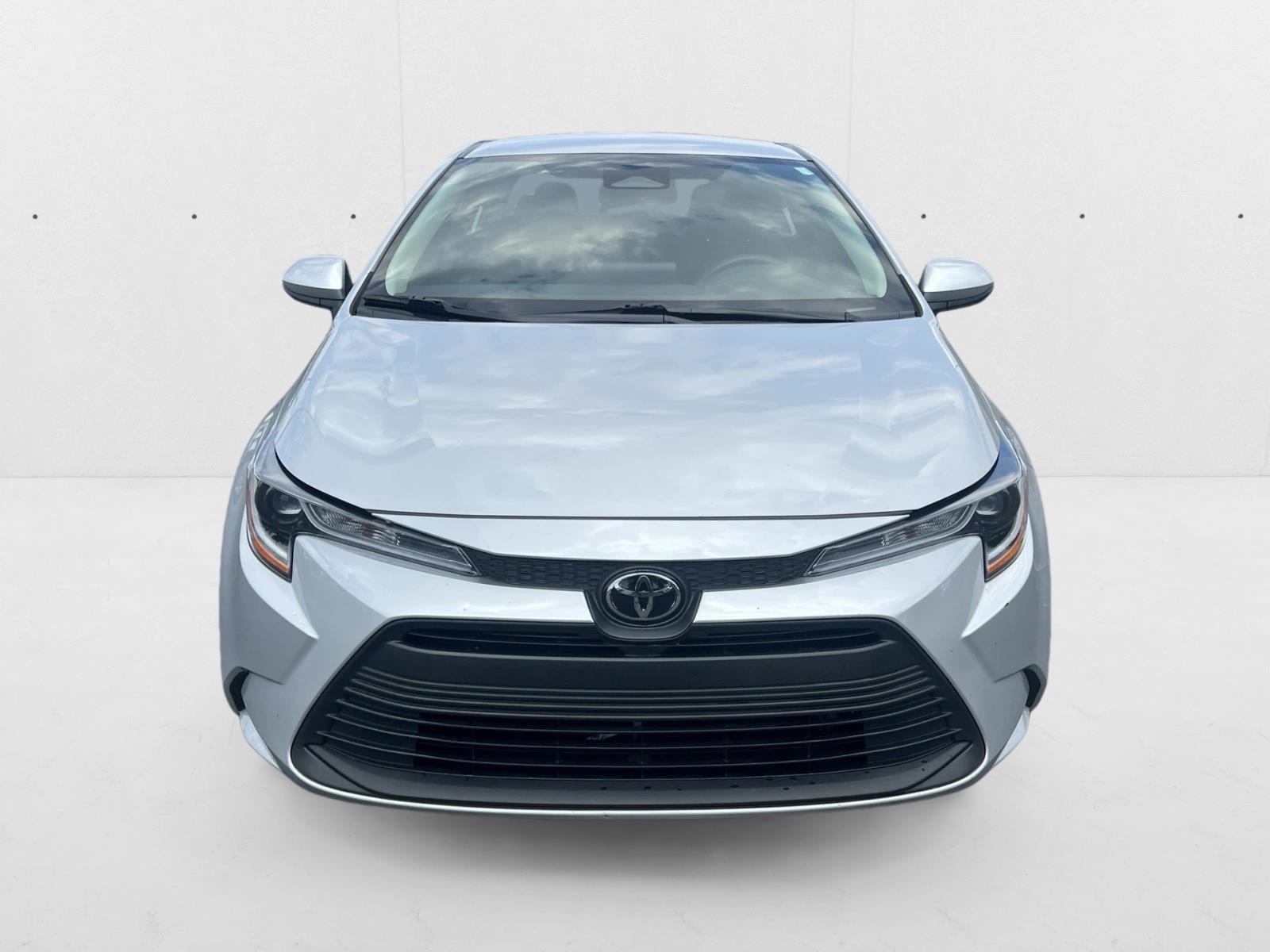 2024 Toyota Corolla LE photo 2