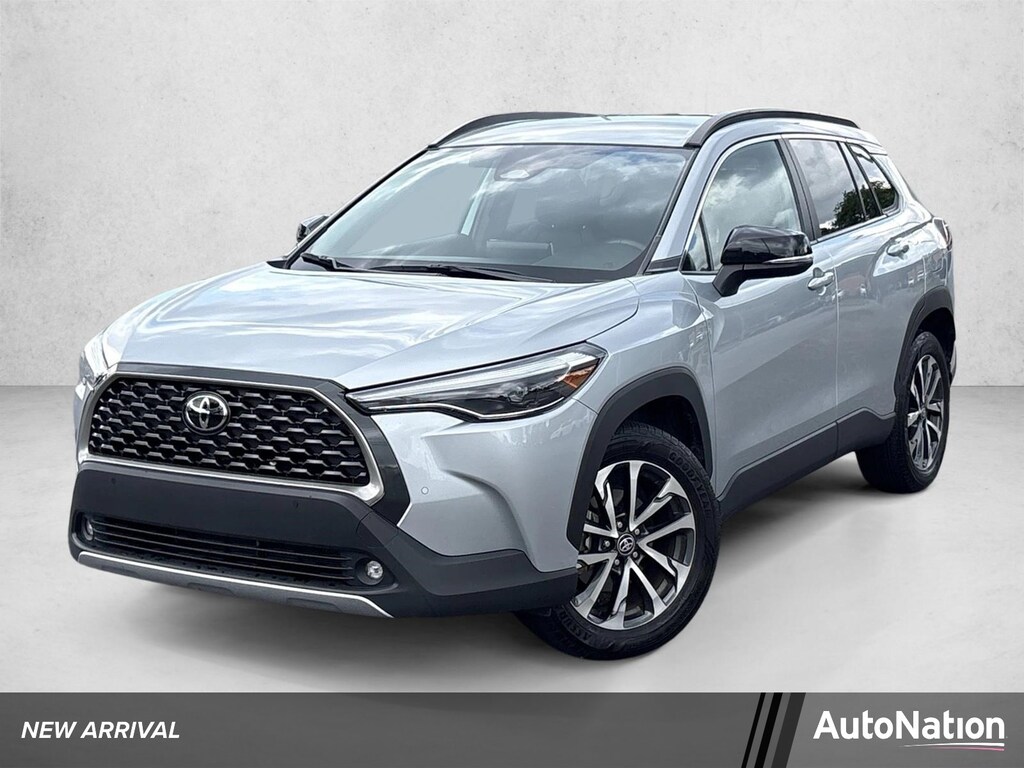 Used 2025 Toyota Corolla Cross XLE SUV