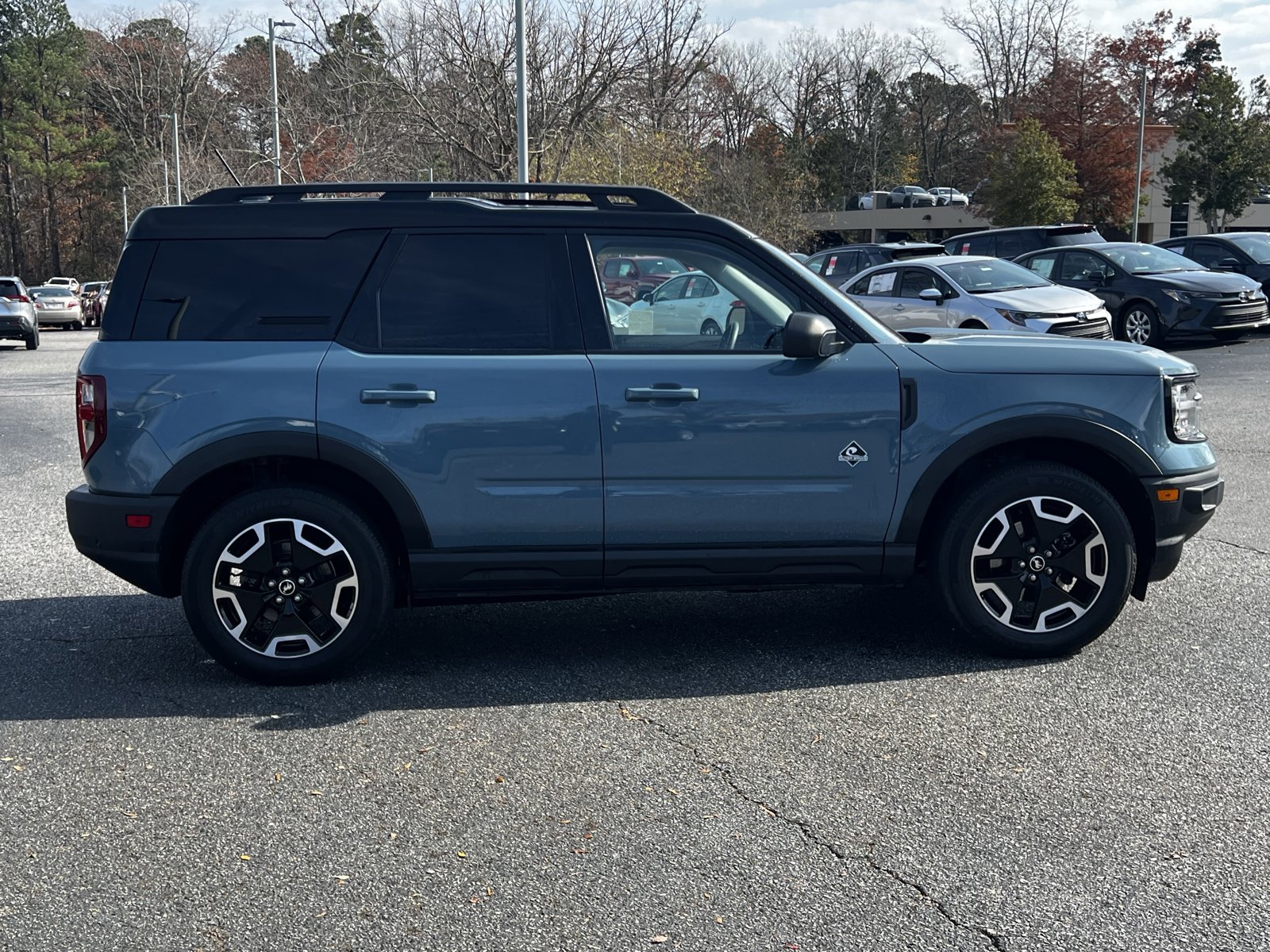 2022 Ford Bronco Sport Outer Banks photo 3