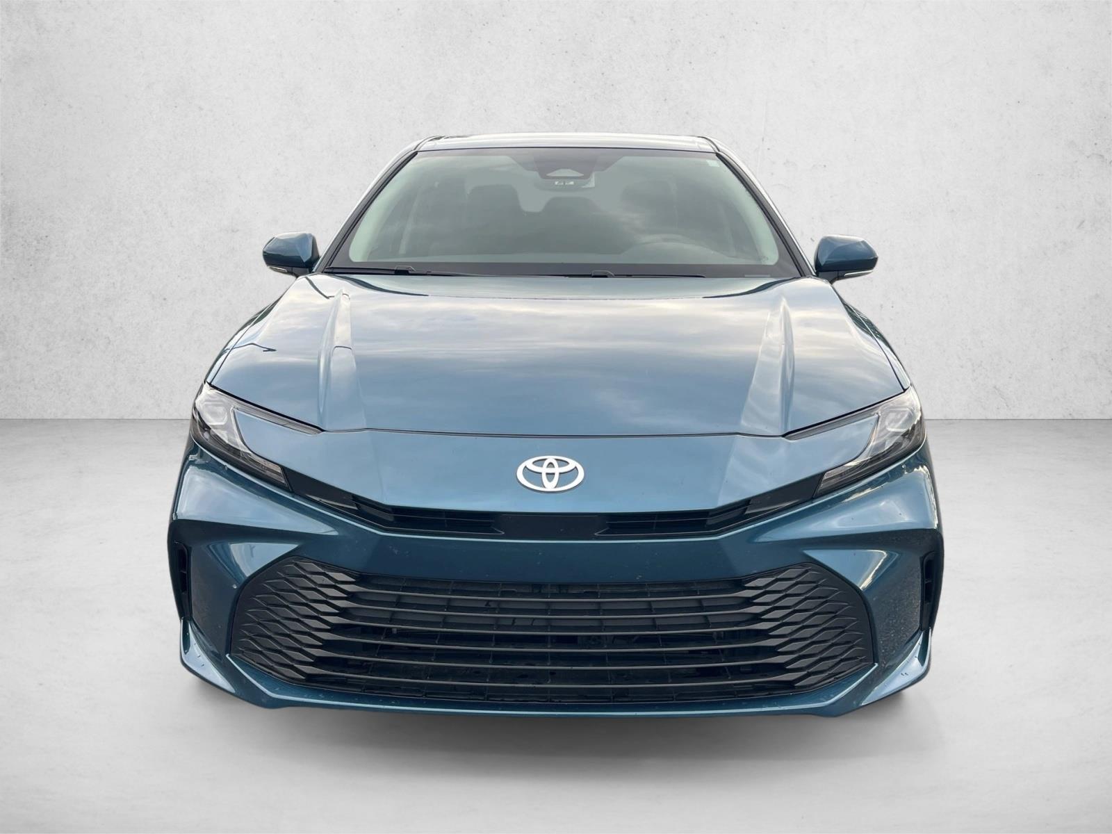 2025 Toyota Camry LE photo 2