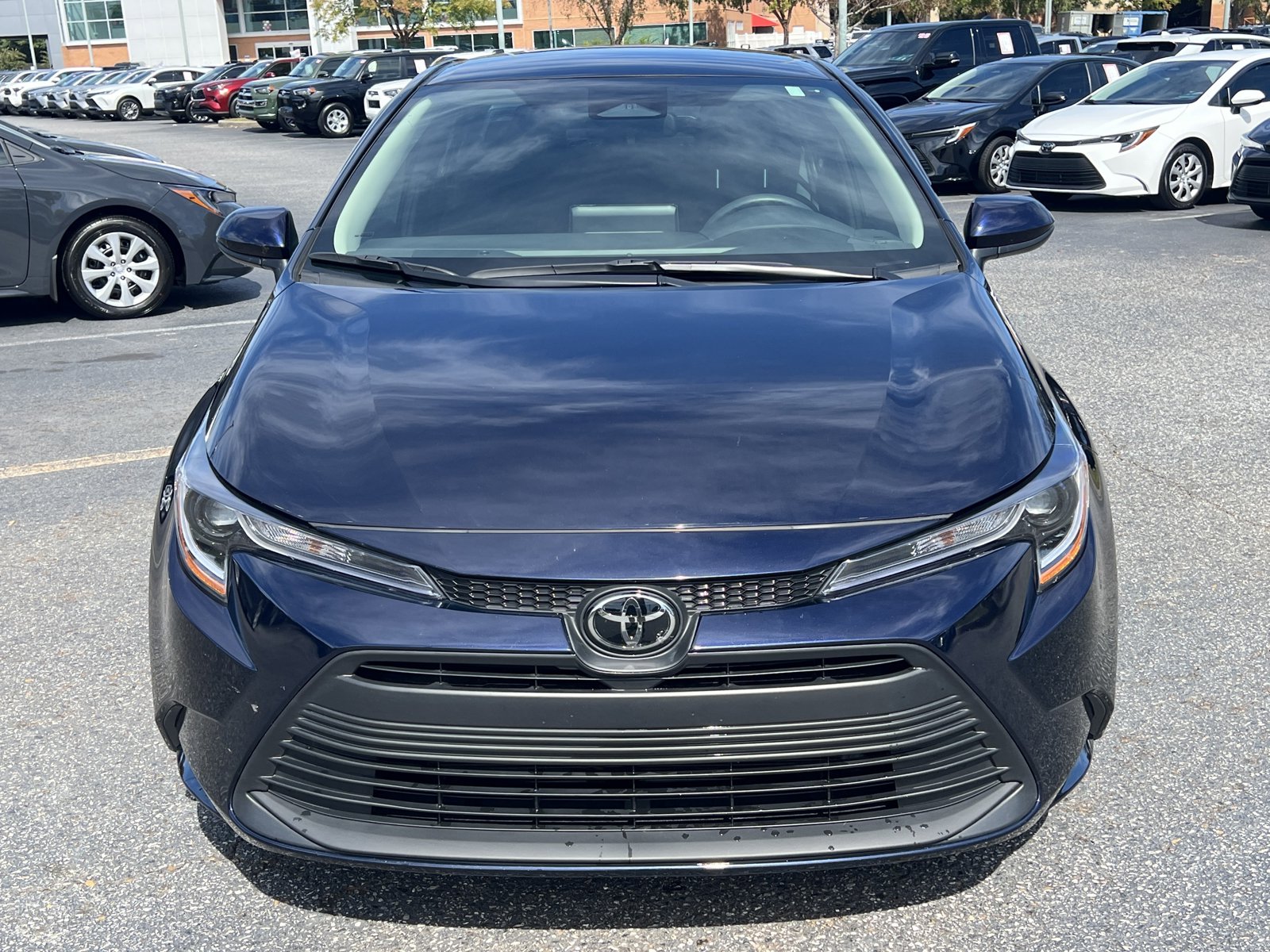 2025 Toyota Corolla LE photo 2