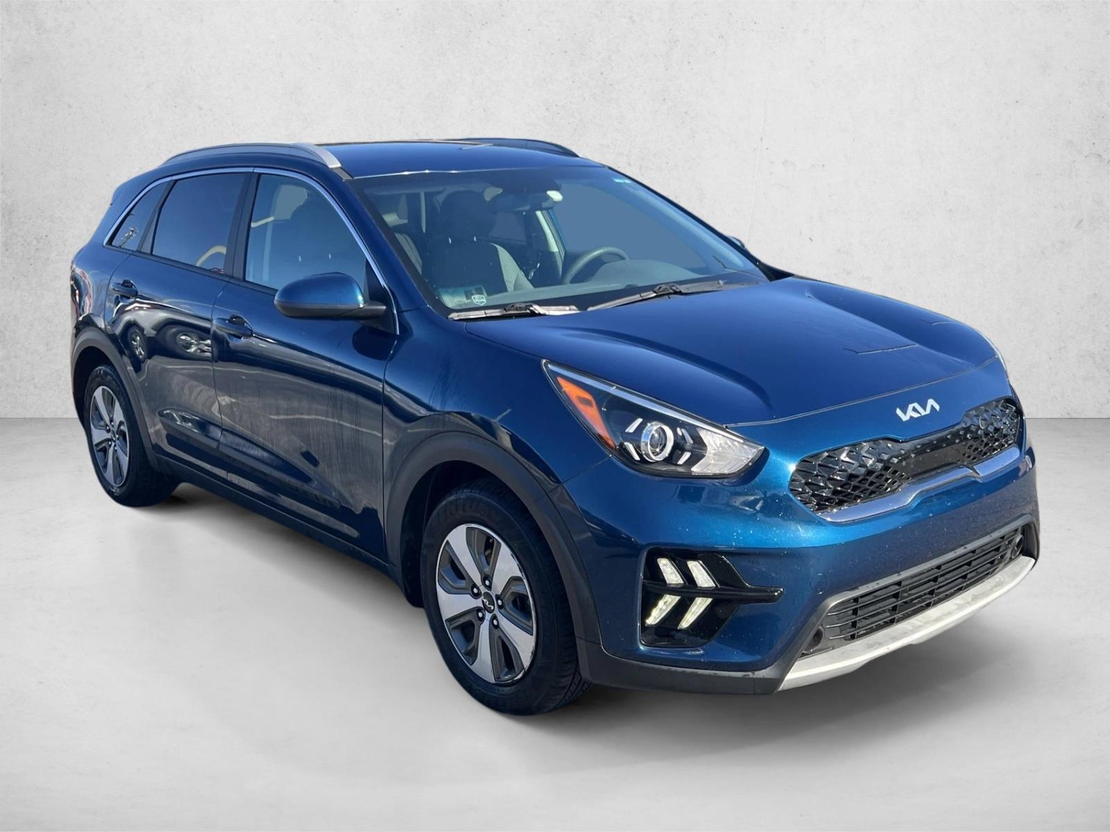2022 Kia Niro LX photo 3