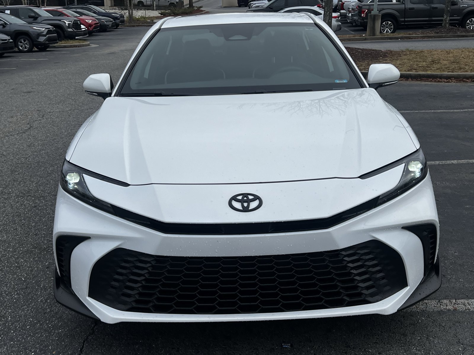 2025 Toyota Camry SE photo 2