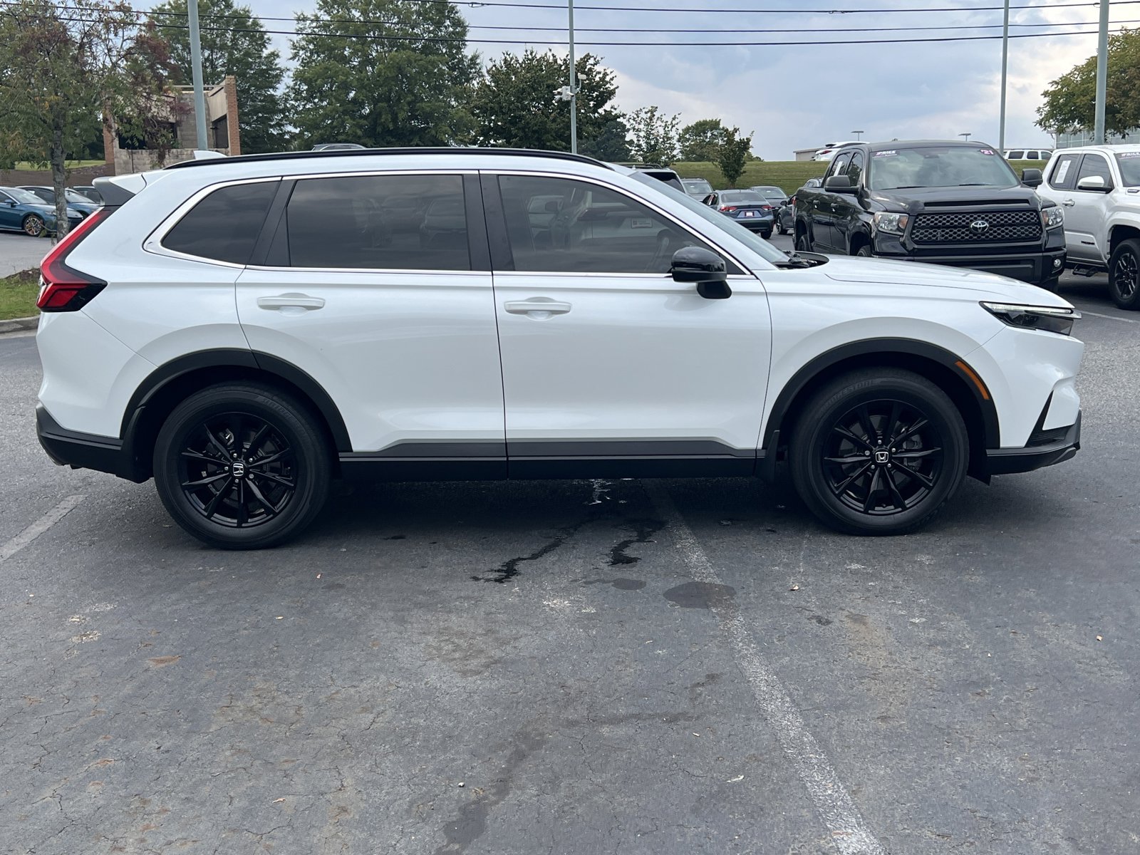 2023 Honda CR-V Hybrid Sport photo 4