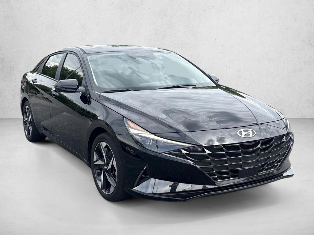 Used 2023 Hyundai Elantra Limited Sedan