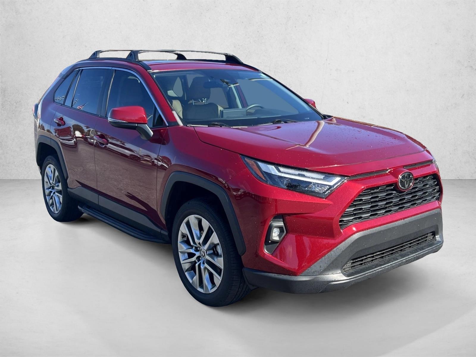 2023 Toyota RAV4 XLE Premium photo 3