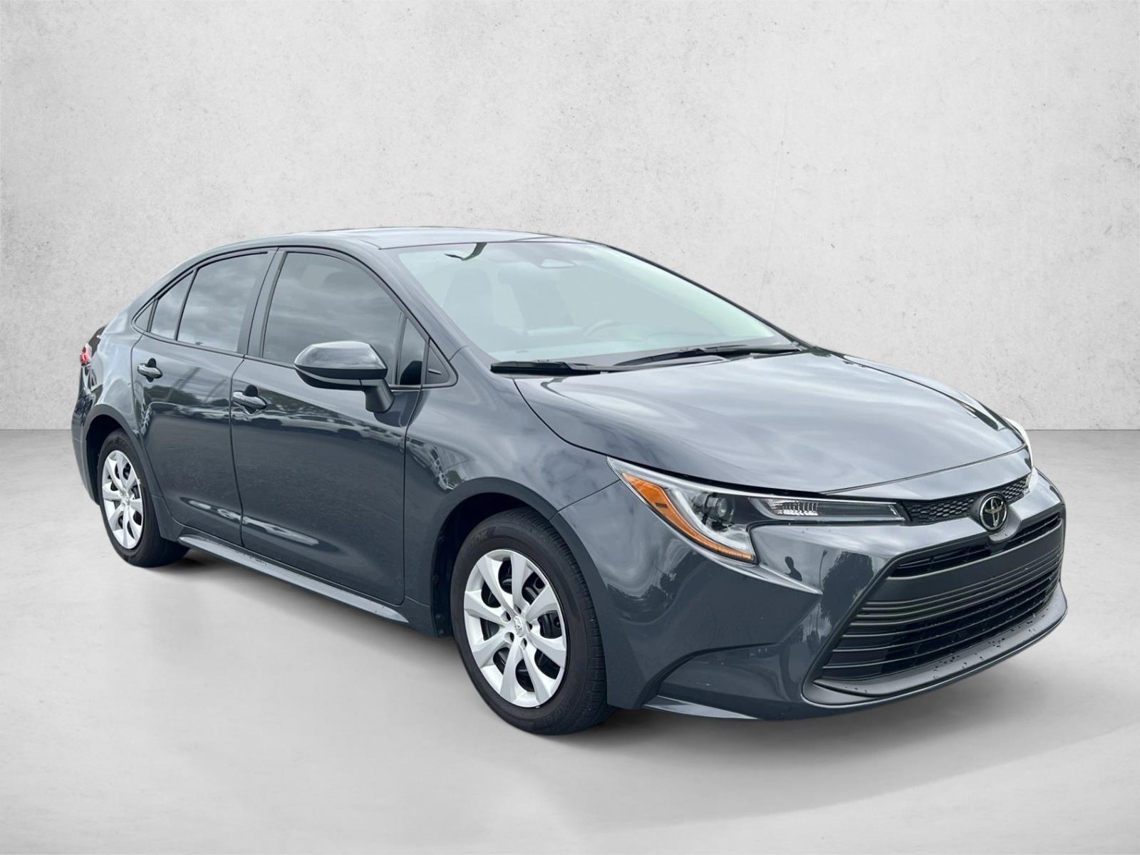 2024 Toyota Corolla LE photo 3