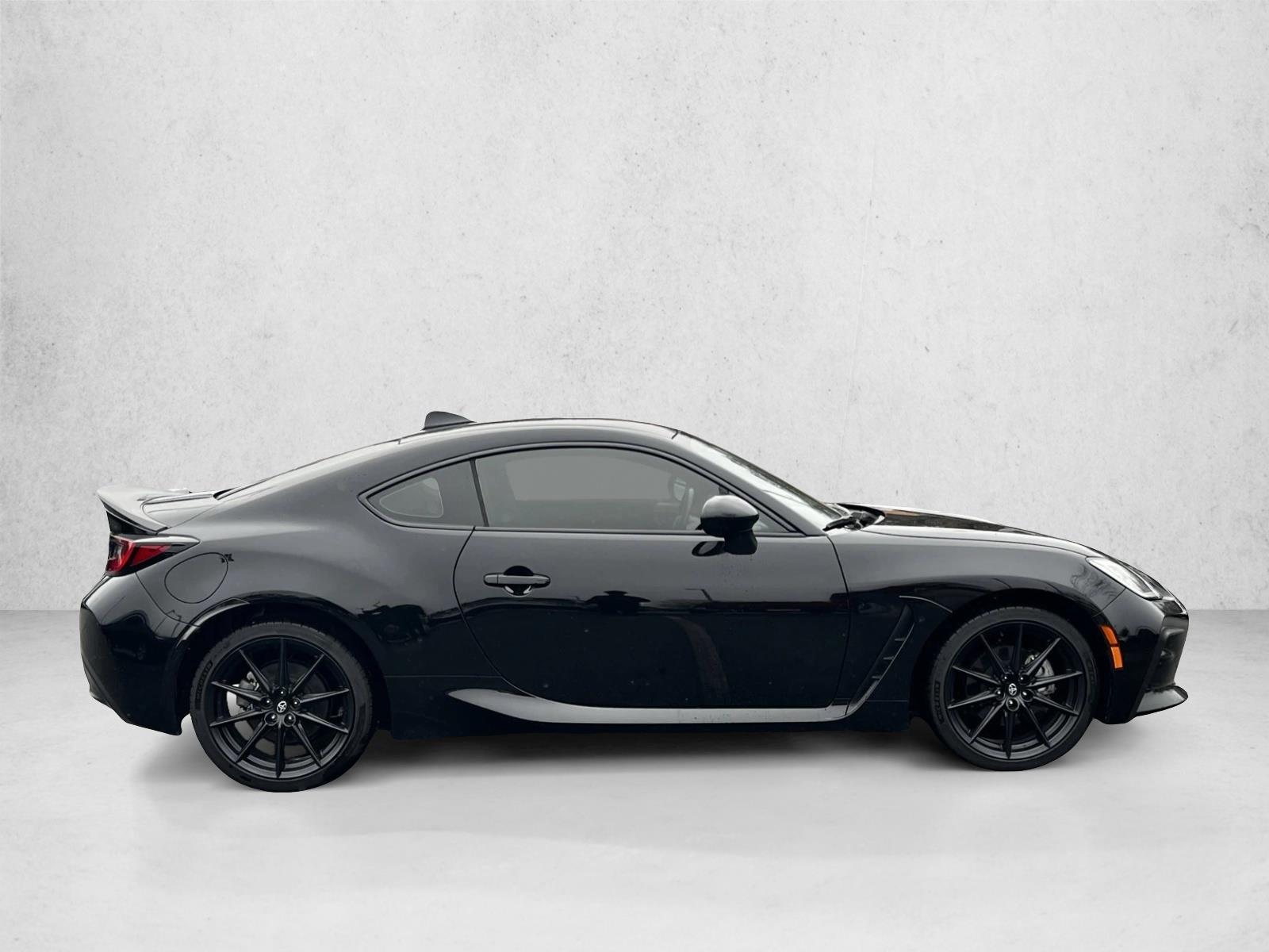 2024 Toyota GR86 Premium photo 4