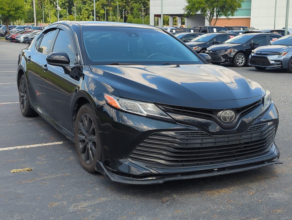 Used 2018 Toyota Camry LE Sedan
