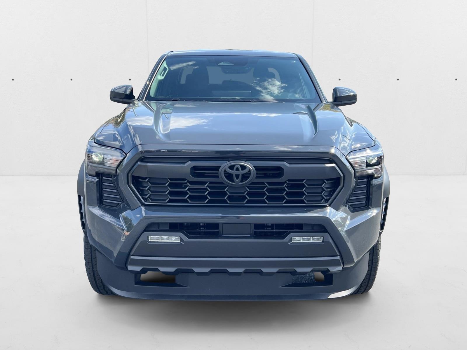 2025 Toyota Tacoma TRD Off-Road photo 2