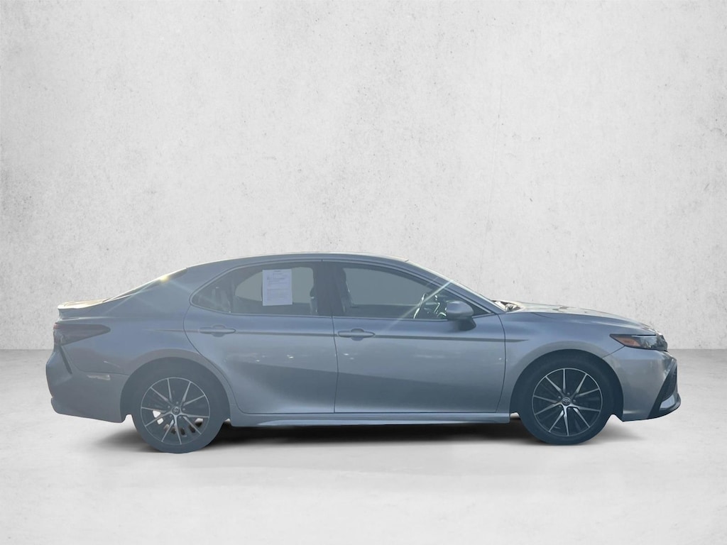 Used 2021 Toyota Camry SE Sedan
