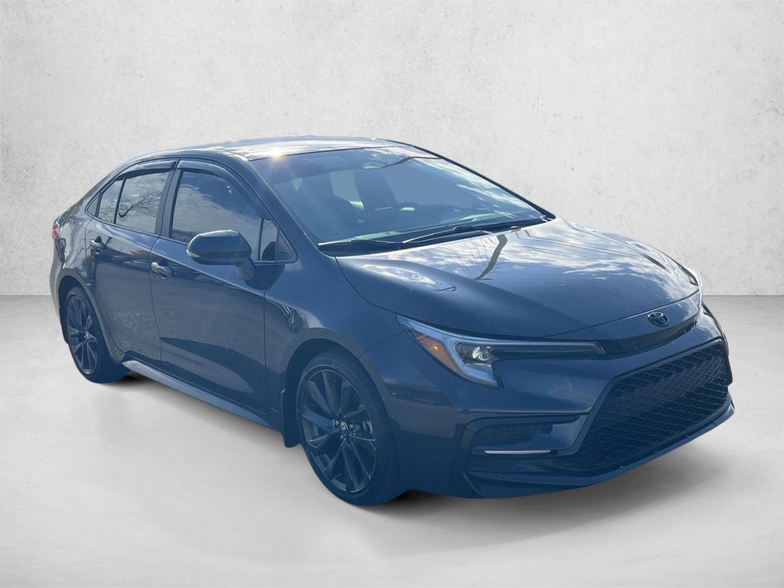 2025 Toyota Corolla SE photo 3