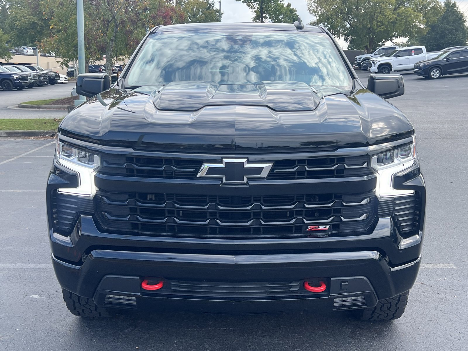 2023 Chevrolet Silverado 1500 LT Trail Boss photo 2