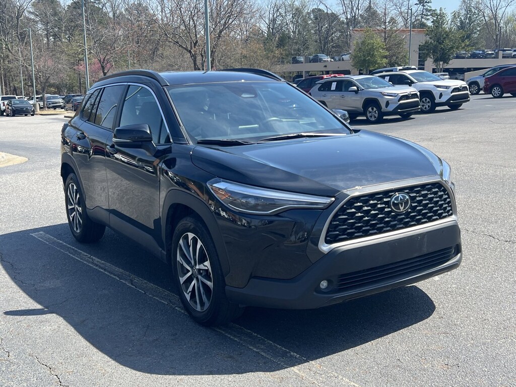 Used 2025 Toyota Corolla Cross XLE SUV