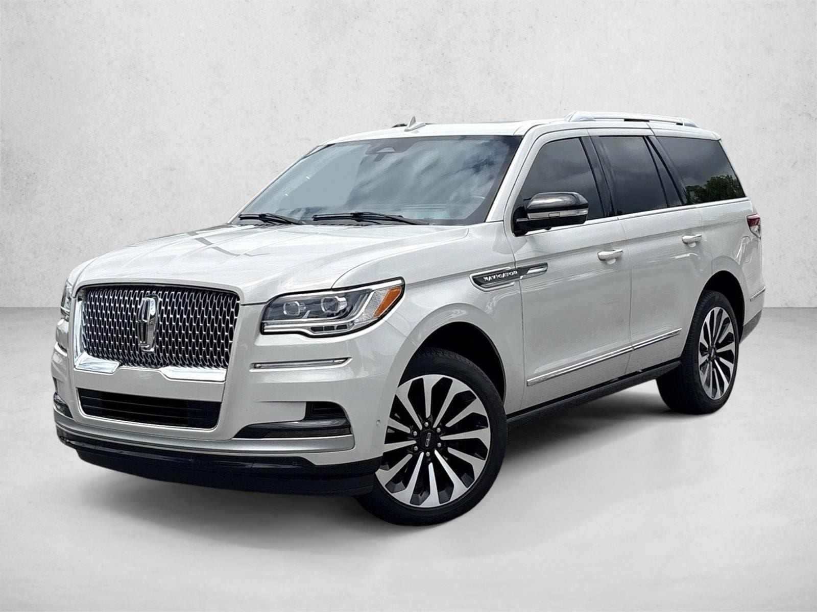2024 Lincoln Navigator Reserve 4WD's photo