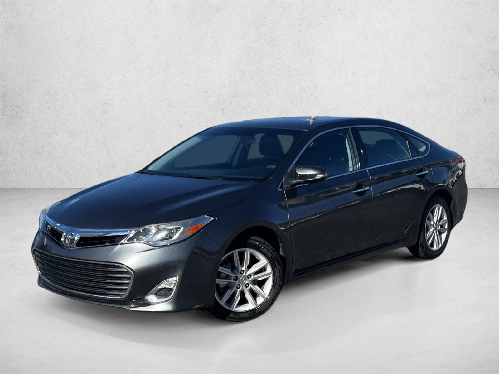 2014 Toyota Avalon XLE's photo