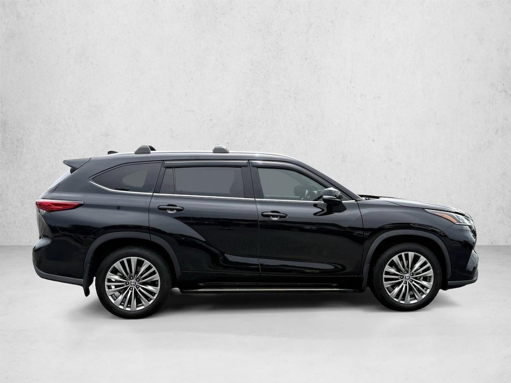 Used 2022 Toyota Highlander Platinum SUV