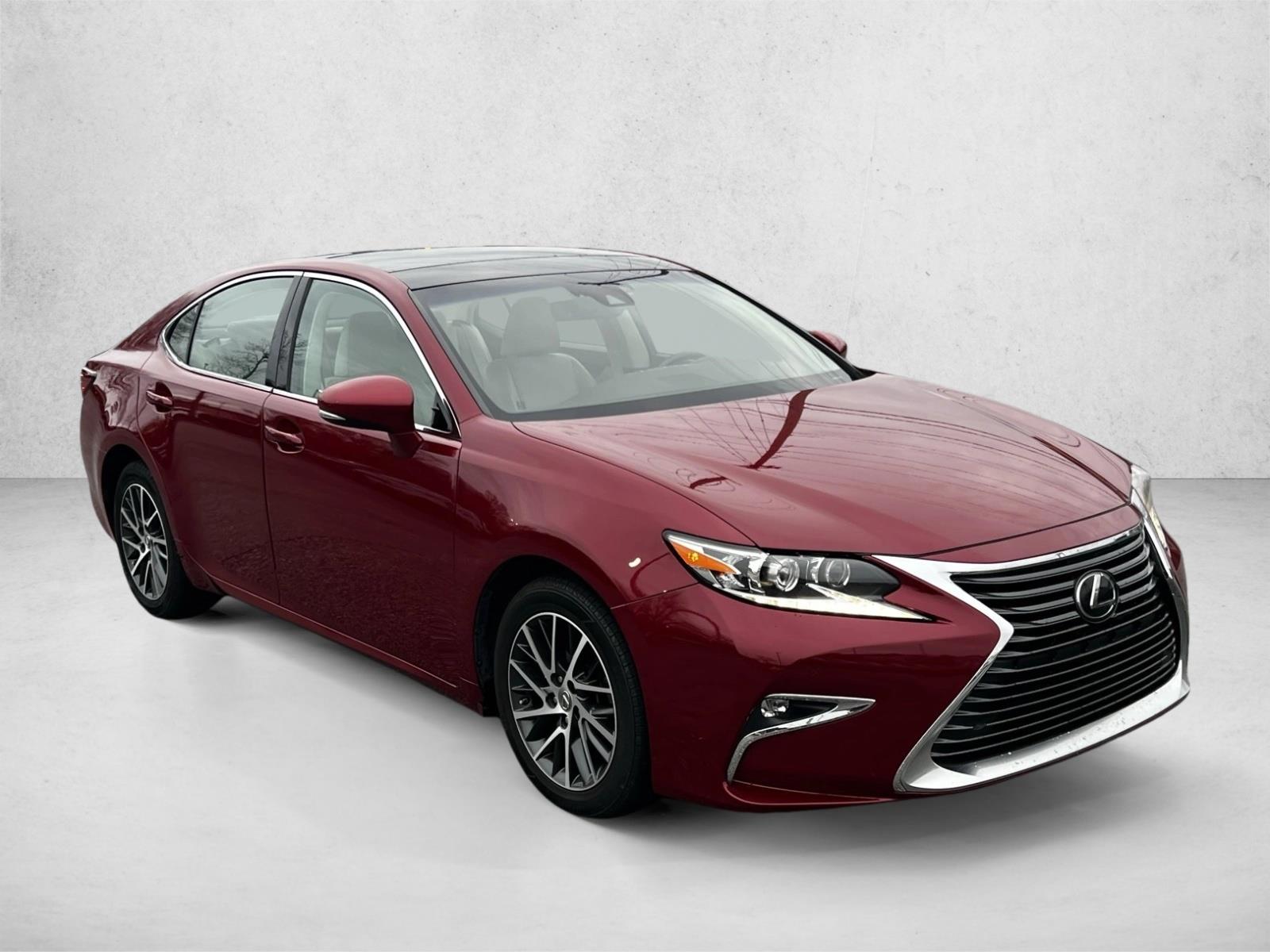 2017 Lexus ES 350 photo 3