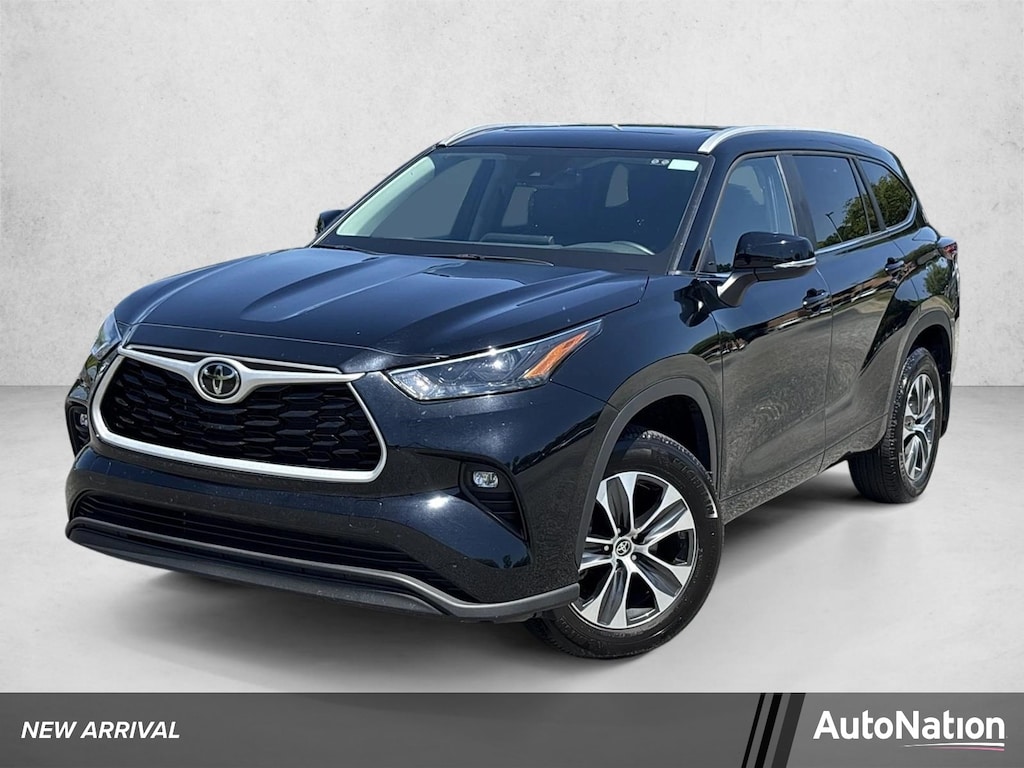 Certified 2026 Toyota Highlander XLE SUV