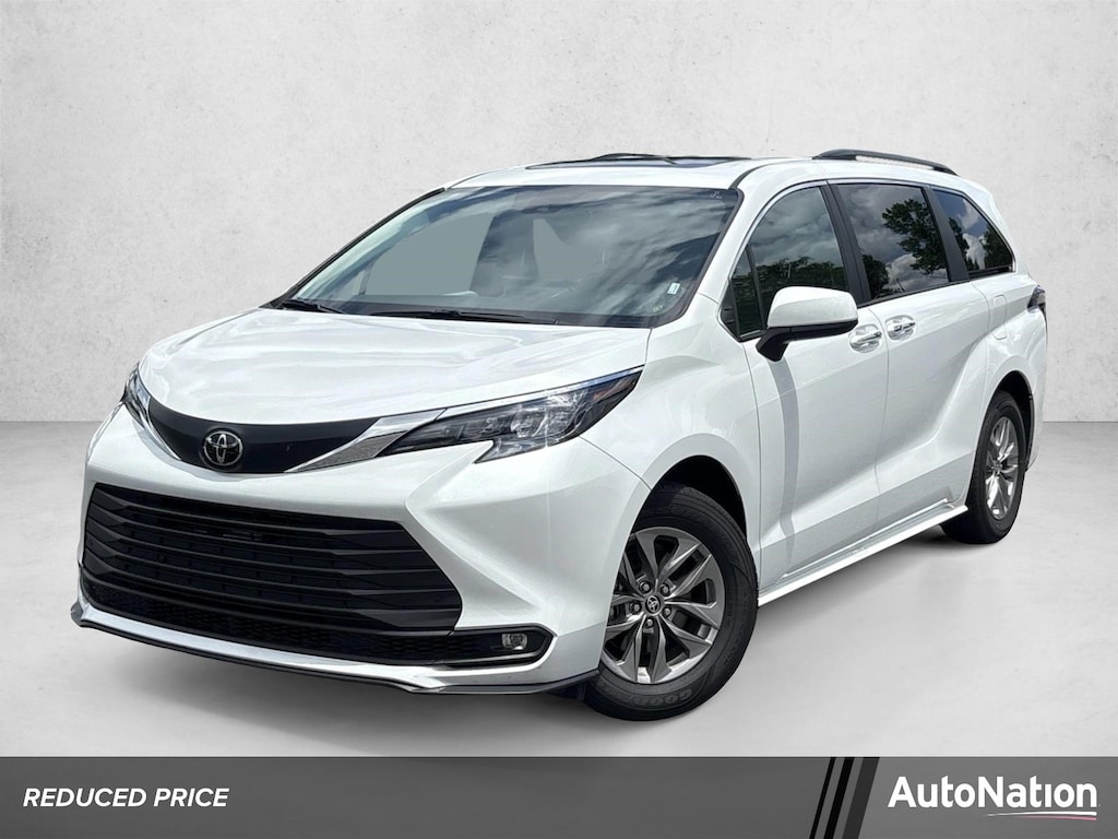 Certified 2026 Toyota Sienna XLE 8 Passenger Van Passenger Van