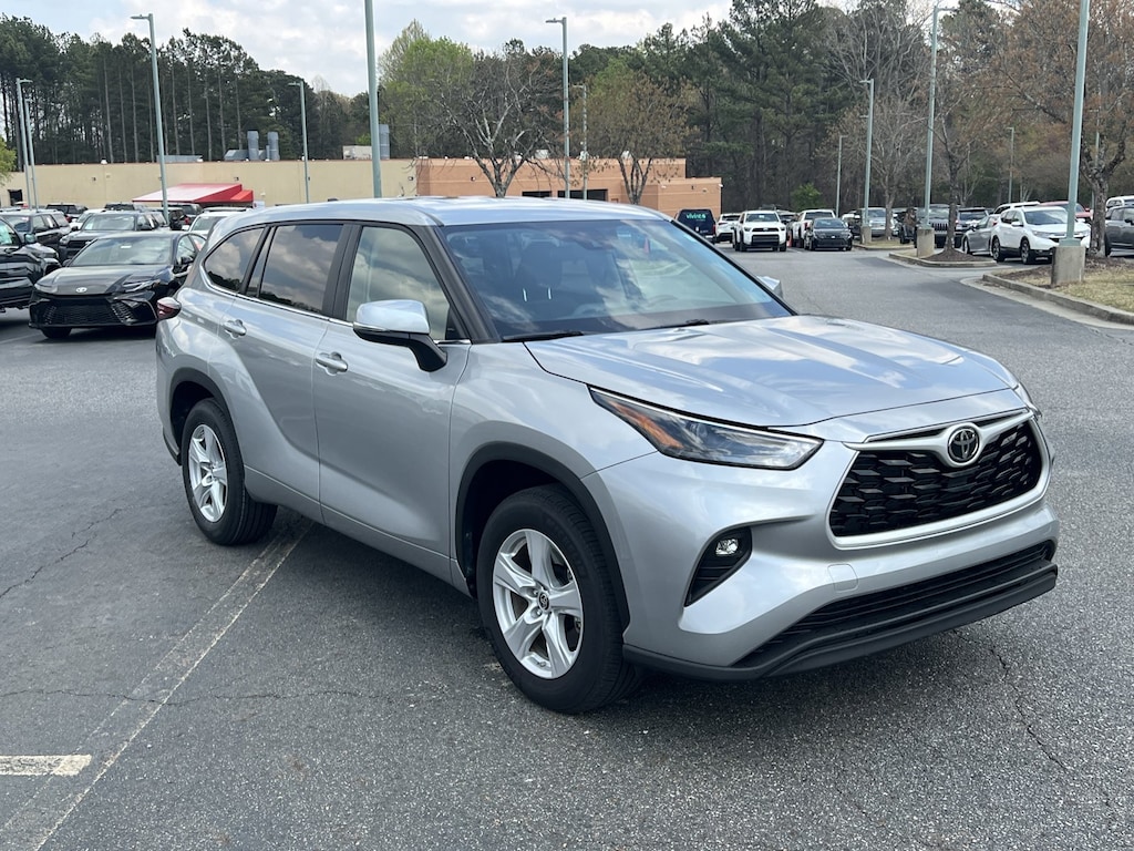 Certified 2025 Toyota Highlander LE SUV