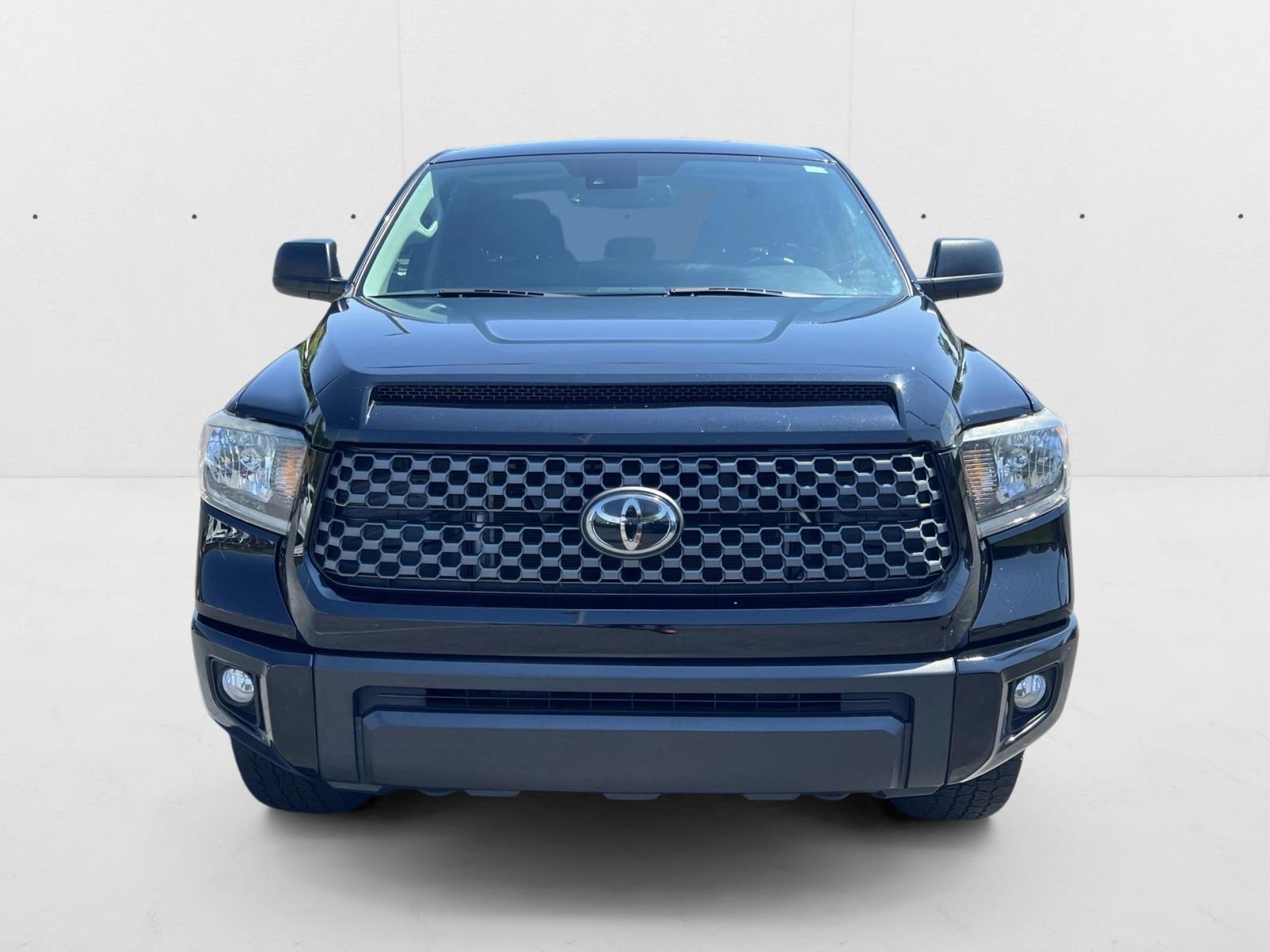 2021 Toyota Tundra SR5 CrewMax photo 2