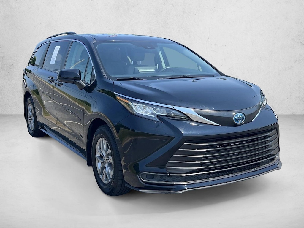 Certified 2023 Toyota Sienna LE 8 Passenger Van Passenger Van