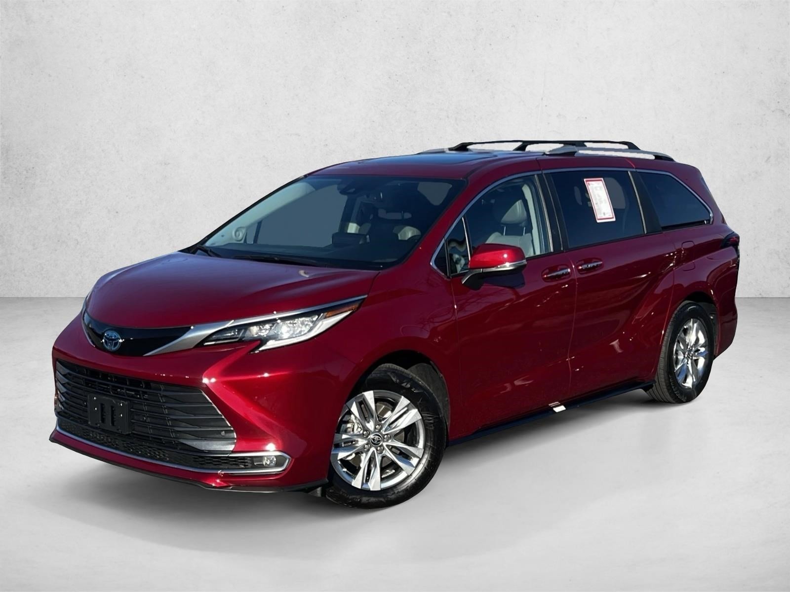 2022 Toyota Sienna Limited's photo
